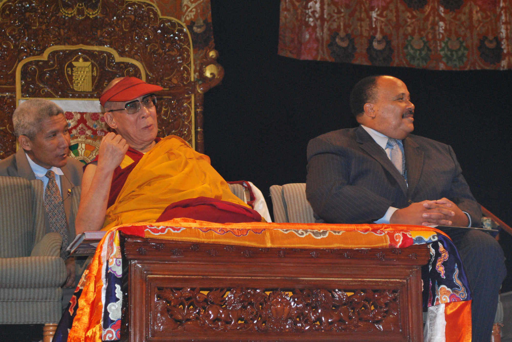 Dalai Lama celebrates birthday with thousands in Washington