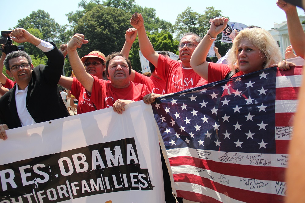 Immigration advocates rally Obama for reform