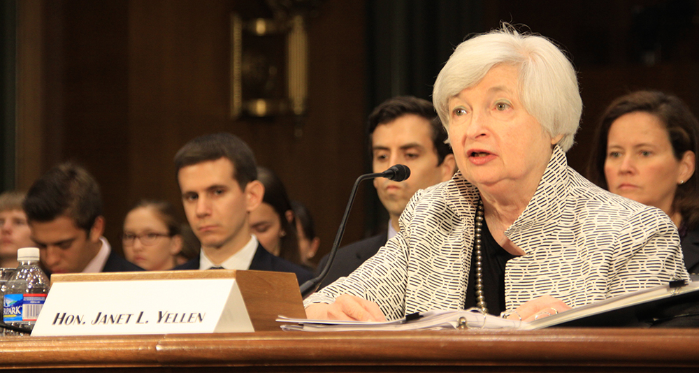 Yellen hints at December rate hike