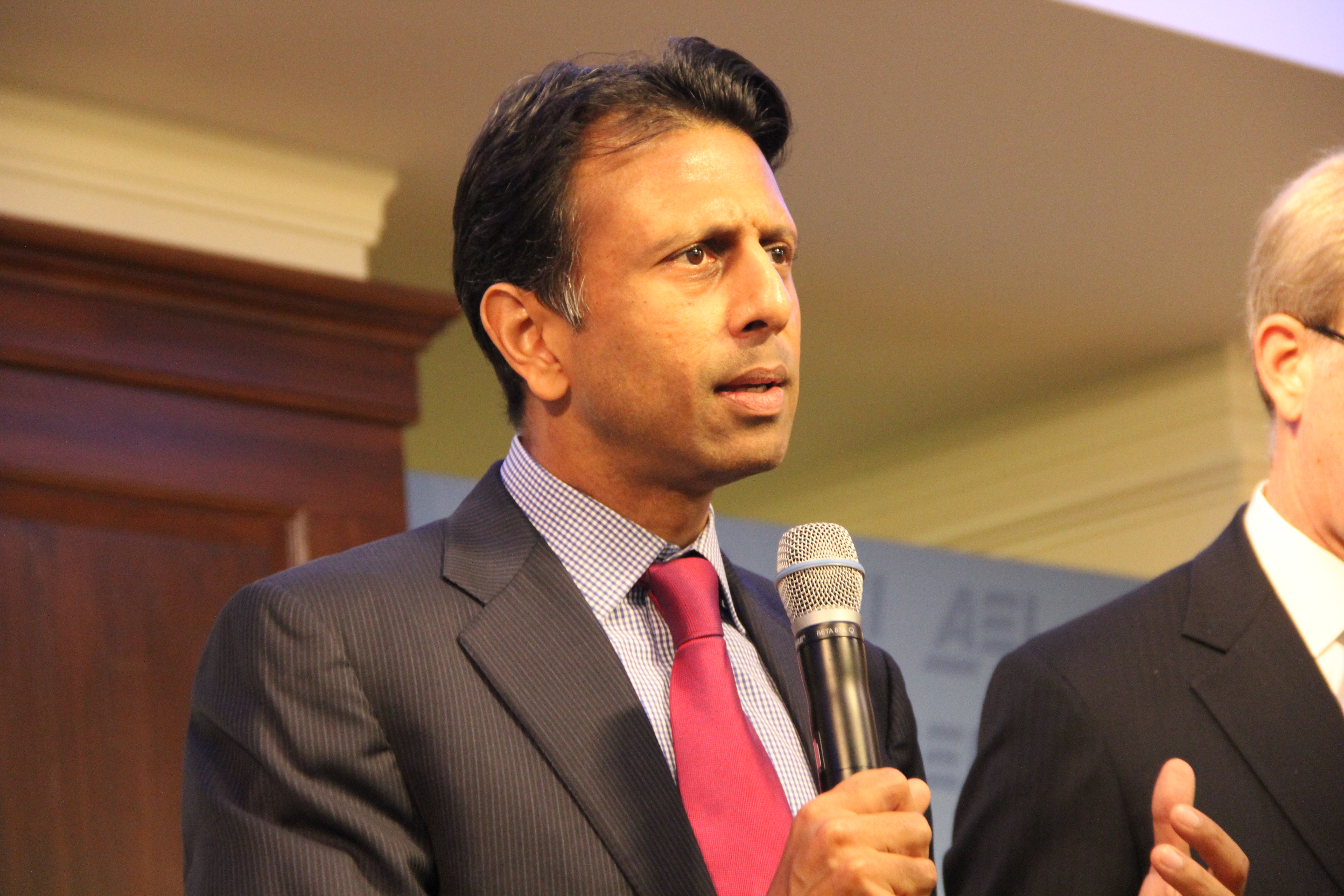 Jindal bashes Obama on defense