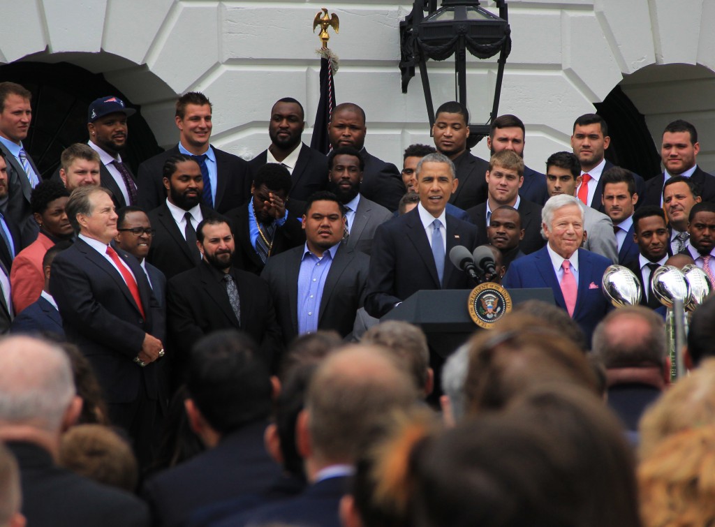 Obama cracks “Deflategate” jokes as Patriots visit White House - Medill