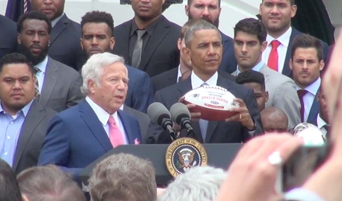 Obama’s “Deflategate” joke falls flat at Patriots’ White House Visit