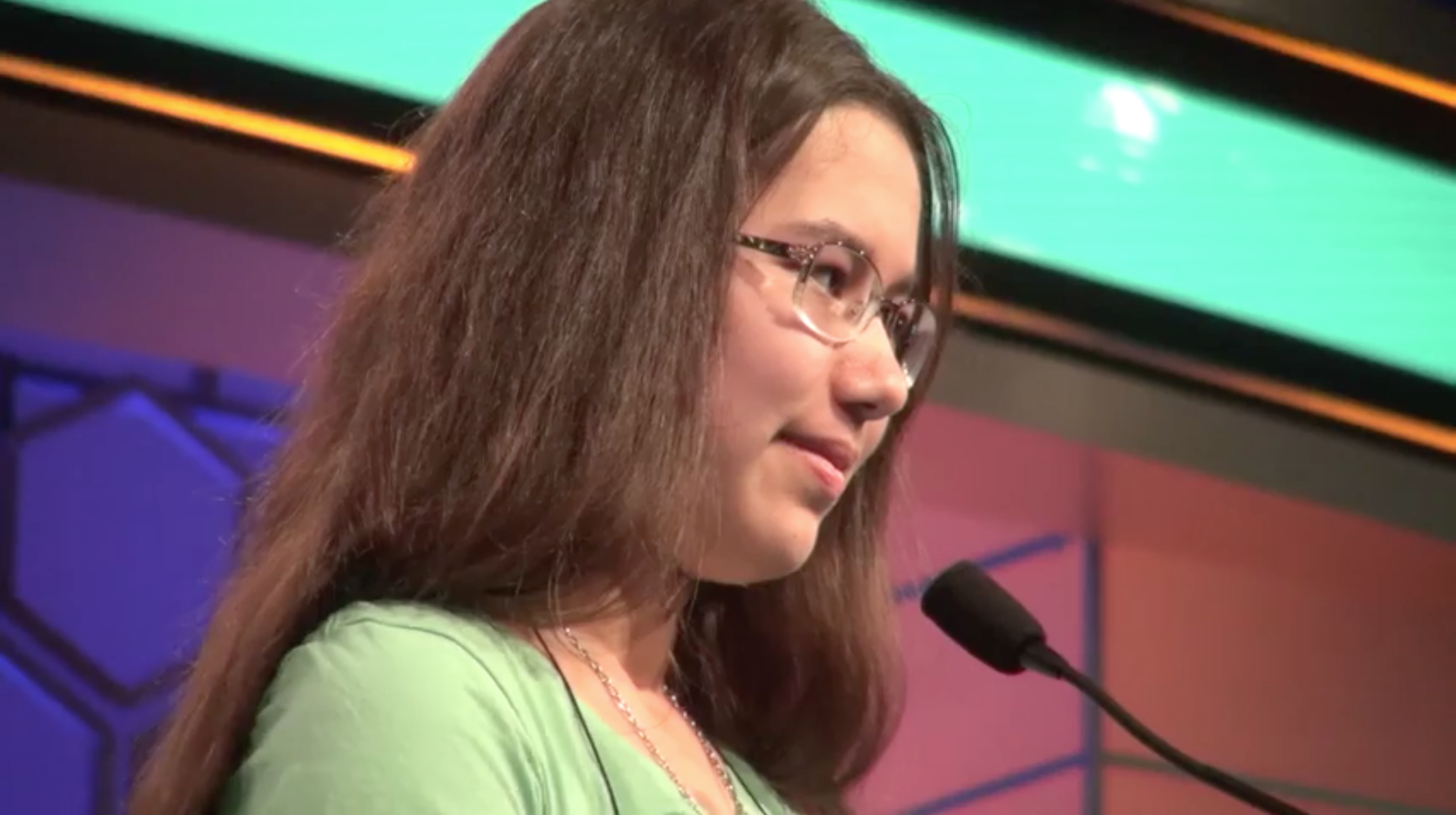 Bedford teen advances to semifinals in national spelling bee Wednesday