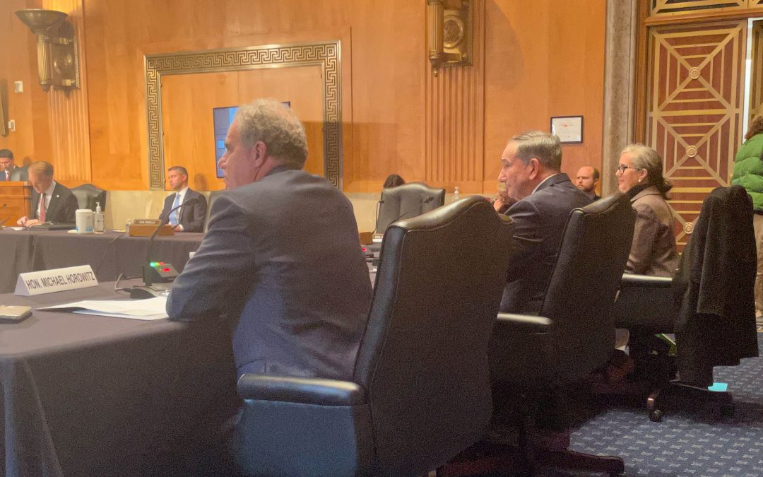 Bipartisan Support in Congress to Reform Government Watchdog Privileges