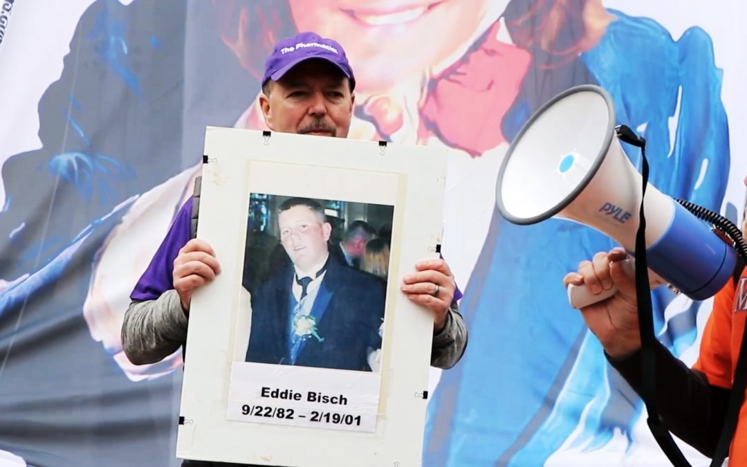 VIDEO: Demonstrators Urge DOJ to Prosecute Sacklers for Opioid Crisis